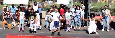Sharika Gregory will be hosting a Father’s Day Skating event on Sunday, June 12, from 3:30 p.m. to 5:30 p.m. at the Golden Gate Village’s Basketball Court near the 100 block of Drake Avenue in Marin City. The event is free. There will be cash prizes, fun, food, and music.
