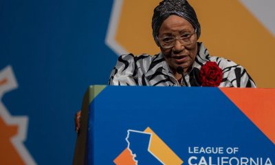 Sedalia Sanders delivered her acceptance speech with a combination of wit and humor. Thanking the audience for coming, she asked those who did not come to see her to “refrain from saying so.”