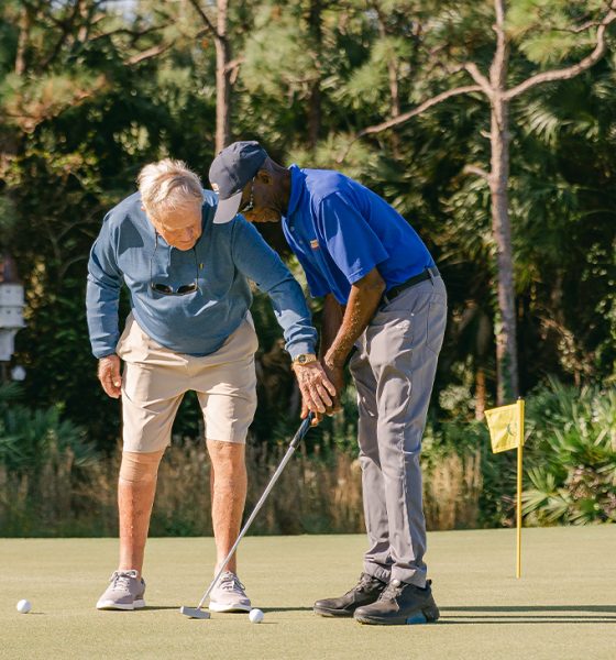 Jack Nicklaus coaches PGA HOPE Veteran, Homer Watts, during the Jack Nicklaus PGA HOPE Veterans Lessons at the Bear’s Club on November 7, 2022 in Jupiter, FL. (Photo by Sarah Kenney/PGA of America)