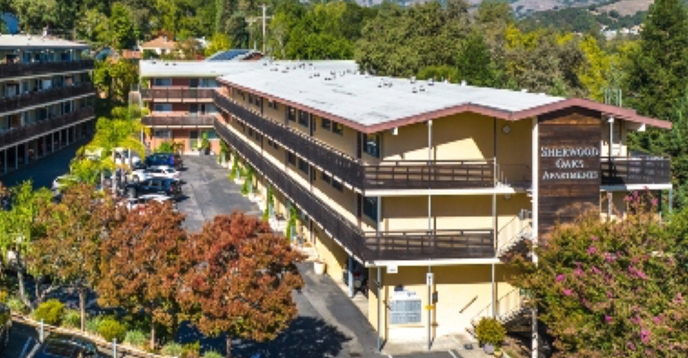 Sherwood Oaks Apartments in Fairfax