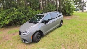 2023 Chrysler Pacifica Hybrid Limited S Appearance Walkaround | POV Test Drive