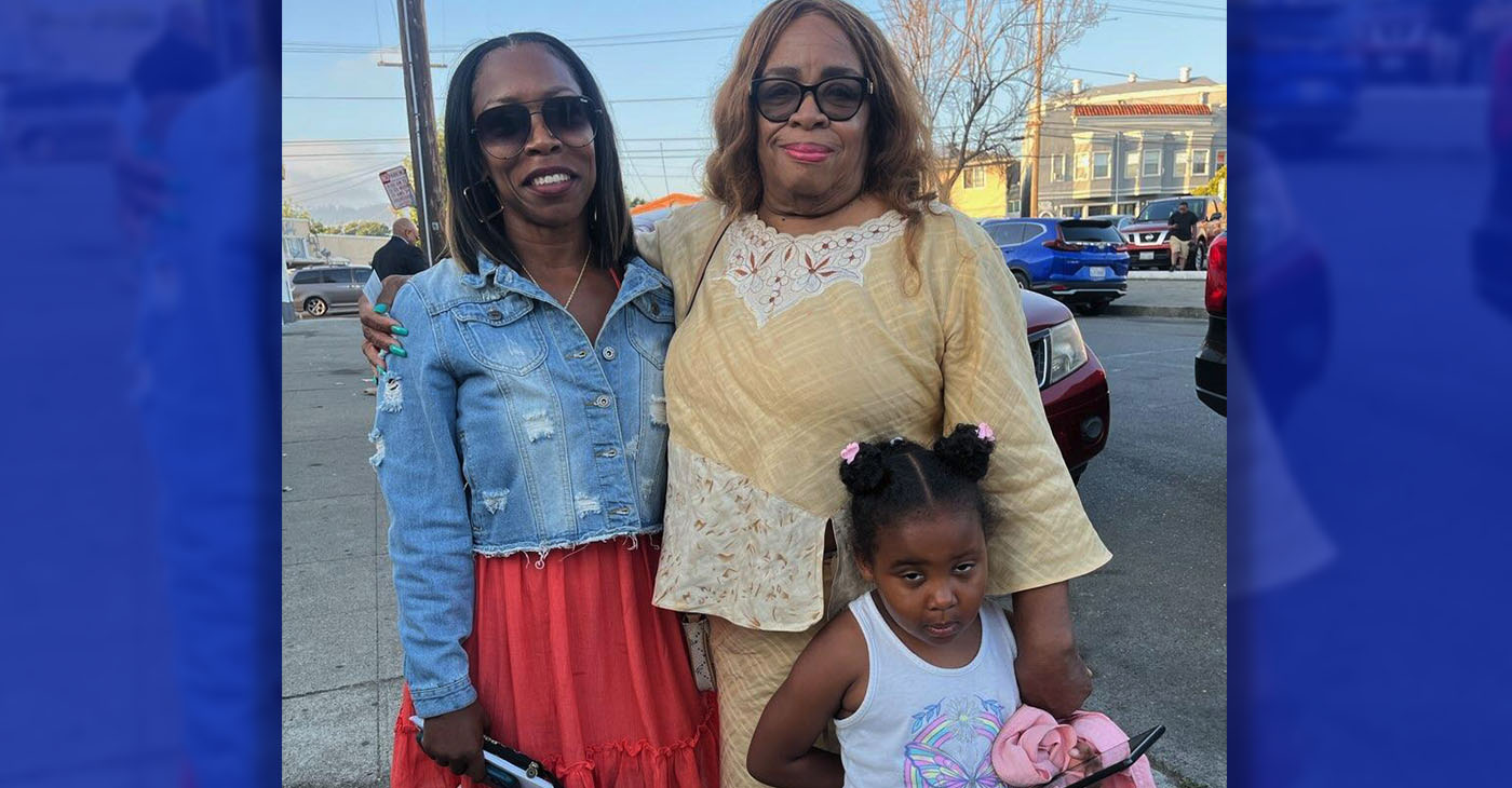 Pastor Phyllis Scott talked about the need for Oakland to support anti-violence programs with jobs with community leader Samantha Wise and her granddaughter Izabella Scott as they attended the citywide revival at Good Hope Baptist. Photo by JonathanfitnessJones.