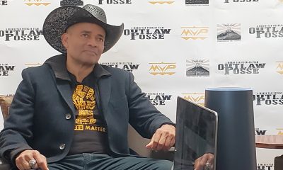 Film director Mario Van Peebles, who also stars in “Outlaw Posse,” appeared at a press conference held at RBA Creative on MacArthur Boulevard hosted by the Oakland International Film Festival. Photo By Carla Thomas.