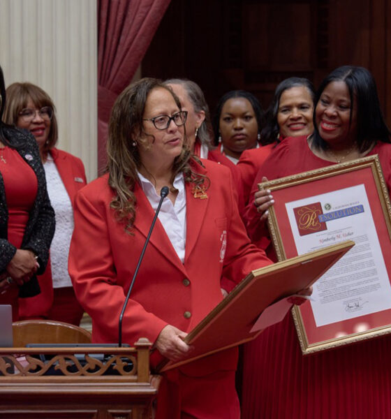 Sen. Laura Richardson (D-San Pedro) presents a Senate resolution to the Delta Theta Sigma Sorority Farwest Region at the State Capitol on May 4. Photo courtesy of the Senate Rules Committee.